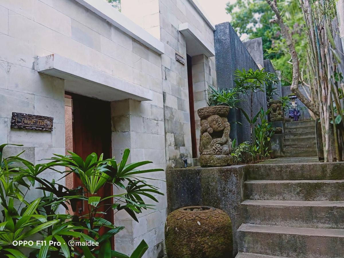 Amertha Pecatu Villa Kuta Lombok Exteriör bild